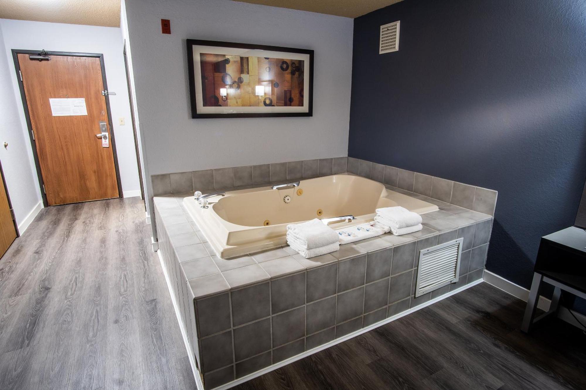 Coratel Inn And Suites By Jasper Eagan St Paul Airport & Mall Of America Dış mekan fotoğraf